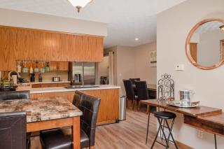 Corporate Housing Large Family Home - 3 bedroom 2 bath - 6