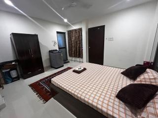 Happiness home 2 min away frm city cntr & Apollo - 3