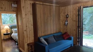 Stream-side cabin and sauna - 4