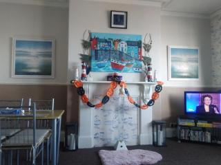 Seaview Smuggler Cove Cleethoropes - 7