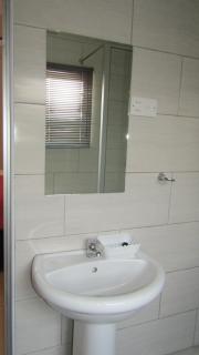 Lilly Petals Guest House - 5