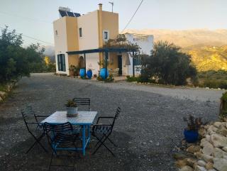 Το σπίτι που σε ταξιδεύει (The dream boat house). - 9