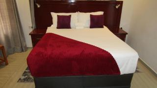 Lilly Petals Guest House - 9