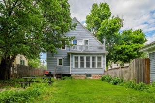 4 Bedroom Family Home - Downtown Lawrence University - 1