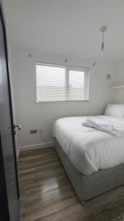 Cozy 2-Bedroom Cottage-Style Home - 3