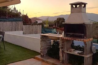 Refugio cálido con chimenea y vistas al Montseny - 7