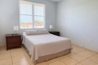 Ocean Terrace 202 a 4 min walk to Sandy Beach - 4