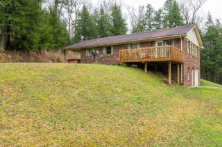 Hot Tub & WiFi -Carrie's Cottage - Red River Gorge - 4
