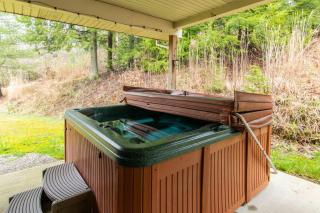 Hot Tub & WiFi -Carrie's Cottage - Red River Gorge - 1