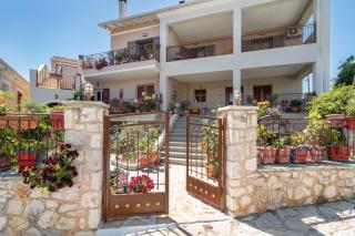 Lakis Superior Apartment - 0