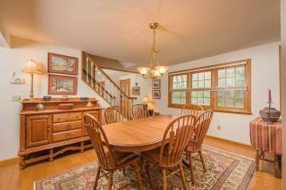 Lake House Family Vacation - Sleeps 12 Dock Kayaks Paddle Boards - 1