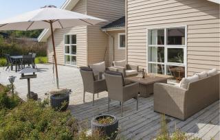 Stunning Home In Højby With Wifi - 2