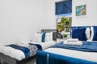 Deja Two Luxe 4BR House By AltoLuxo Short Lets & Serviced Accommodation With Free WiFi & Parking - 7