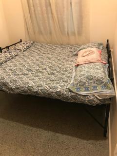 Cheerful, 1 AC Bedroom home with parking - 5