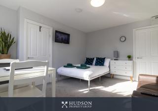 Donnington Apartments - Studio 5 - 0