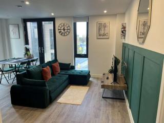 Superb city centre new built flat and gym - 9