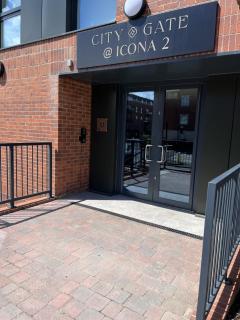 Superb city centre new built flat and gym - 4