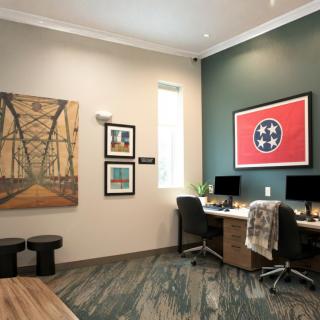 La Quinta Inn & Suites by Wyndham Chattanooga Downtown/South - 8