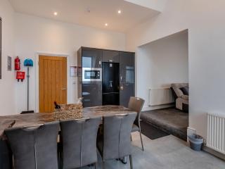 Sea View Penthouse - Regency Mansion - 4