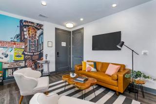 Nashville Oasis at The Muse Modern 2BR with Balcony & Rooftop Views - 8