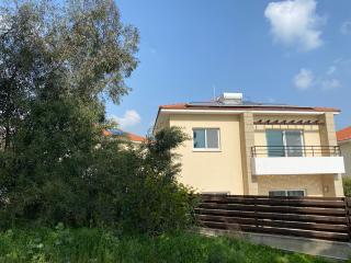 Holiday House in Oroklini - 8