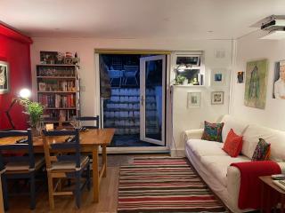 Comfy child/dog friendly garden flat heart Camden - 9