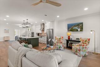 Lillie's Oasis - 400 Kelsall Ave - Kings Terrace - 5