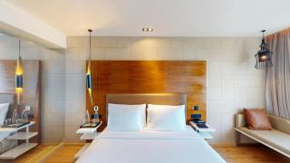 Radisson Bengaluru City Center - 8