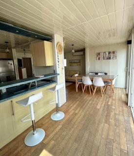 Grand Chalet équipé pour 6, wifi - 9