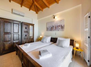 Antonis Petros by Vintage Travel - 4