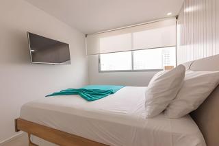 Lujoso Apto de 2 habitaciones en piso 15 - 0