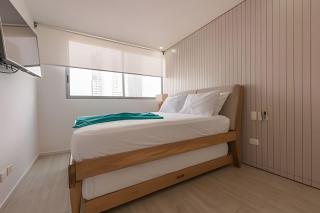 Lujoso Apto de 2 habitaciones en piso 15 - 8