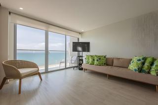 Lujoso Apto de 2 habitaciones en piso 15 - 6