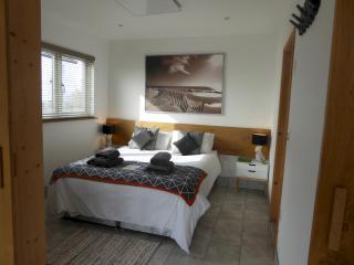 Pass the Keys Mistral Coastal Cabin - Dungeness sleeps 23 - Dungeness - 9