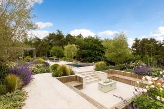 Luxury Mansion Farnham pool gym EV Charger - 4