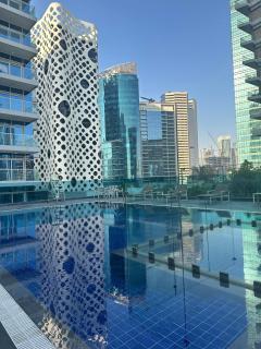 5-Star Vibes Modern Studio Business Bay - 6