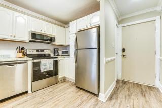 Walk to Ocean Unit with 2 Balconies in Myrtle Beach - 7