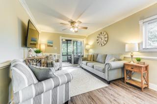 Walk to Ocean Unit with 2 Balconies in Myrtle Beach - 2