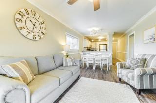 Walk to Ocean Unit with 2 Balconies in Myrtle Beach - 1