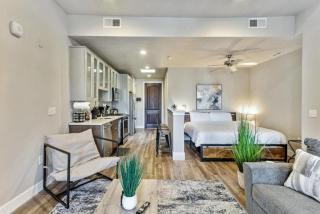 1min Delta - Salt Palace - King Bed - Gym - Parking - 7