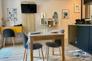 Apartment with warm and refined garden - 5