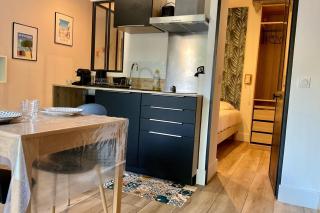 Apartment with warm and refined garden - 3