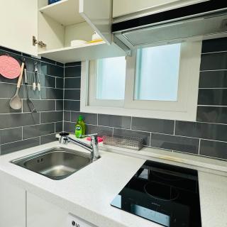 C- an apartment-style accommodation in Seoul - Bongcheon Station - 1