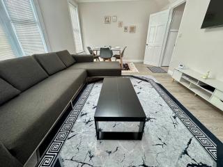 Specious 2BR Walk To Walthamstow Central Station - 3