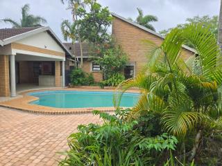 Happy Holiday Lodge - 9