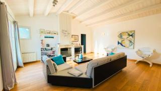 Villa récente de style réthais avec piscine chauffée et jardin paysager - 7