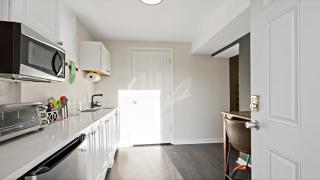 Easy METRO 1 min WALK Basement space Comfy - 5