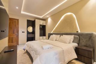 Lovely 2 Bedroom Apartment - 7