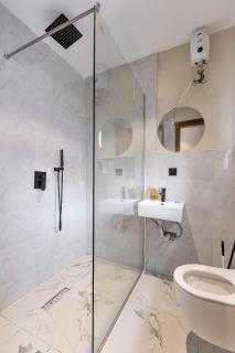 Lovely 2 Bedroom Apartment - 4