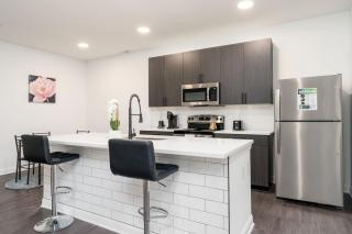 Corporate Housing by MGM - 5